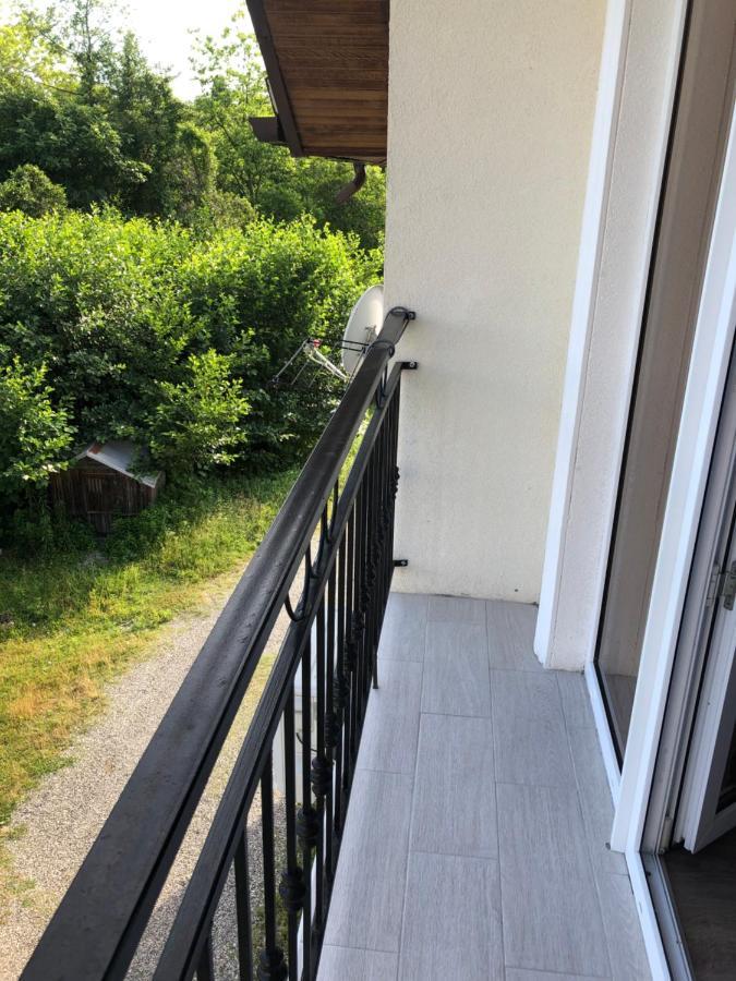 Гостевой дом Guest House Пицунда Экстерьер фото