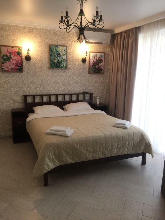 Гостевой дом Guest House Пицунда Экстерьер фото